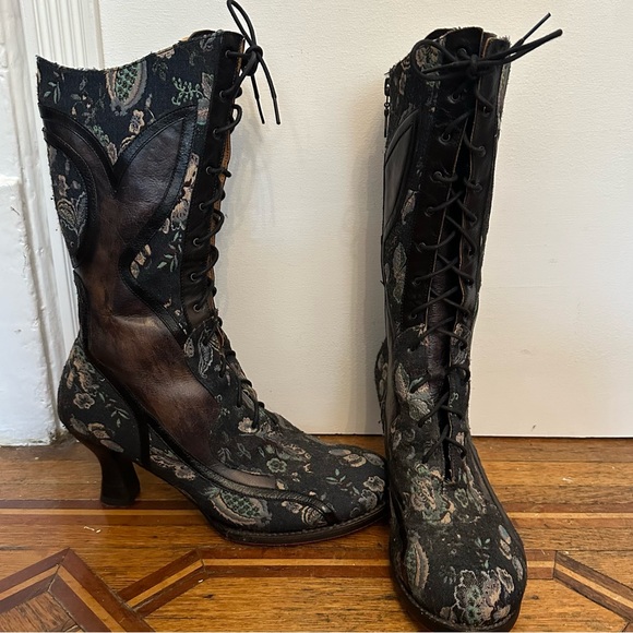 Anna Sui Bed Stü Boots Size 10 | Runway featured - Picture 5 of 14